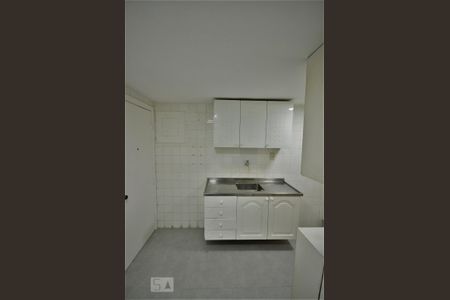 Apartamento para alugar com 80m², 2 quartos e 1 vagaCozinha
