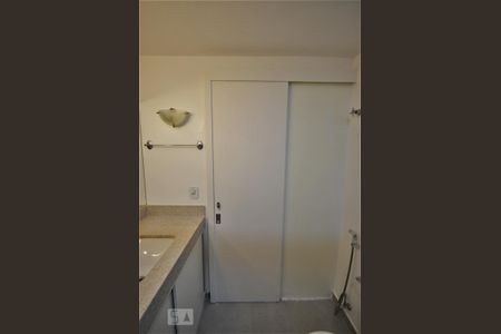 Apartamento para alugar com 80m², 2 quartos e 1 vagaBanheiro da Suíte