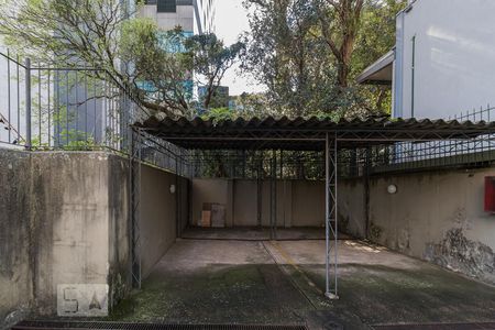 Garagem 1 de kitnet/studio à venda com 1 quarto, 34m² em Jardim Floresta, Porto Alegre