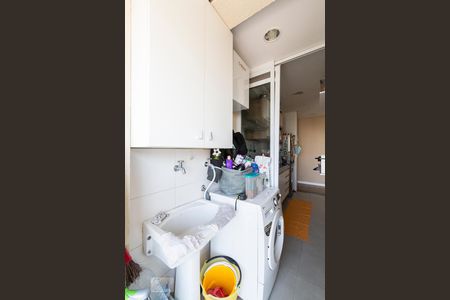 Apartamento à venda com 67m², 2 quartos e 1 vagaÁrea de Serviço