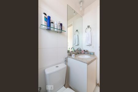 Apartamento à venda com 67m², 2 quartos e 1 vagaBanheiro da Suíte