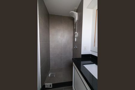 Banheiro de apartamento à venda com 1 quarto, 46m² em Marechal Rondon, Canoas