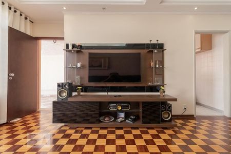 Sala de casa à venda com 4 quartos, 241m² em Planalto Paulista, São Paulo