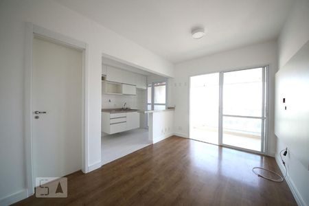 Sala de apartamento para alugar com 1 quarto, 49m² em Jardim Aeroporto, São Paulo
