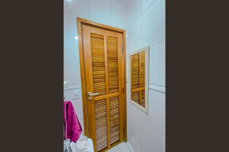 Apartamento para alugar com 100m², 3 quartos e 2 vagasBanheiro de Serviço