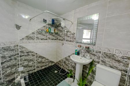 Apartamento para alugar com 100m², 3 quartos e 2 vagasBanheiro da Suíte