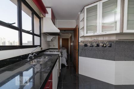 Apartamento à venda com 120m², 3 quartos e 2 vagasCozinha