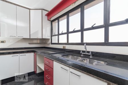 Apartamento à venda com 120m², 3 quartos e 2 vagasPia