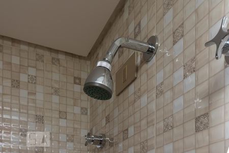 Apartamento à venda com 120m², 3 quartos e 2 vagasChuveiro