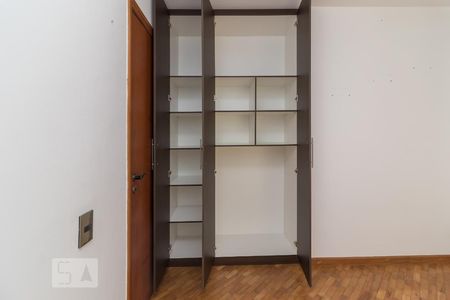 Apartamento à venda com 120m², 3 quartos e 2 vagasQuarto 1