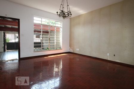 Sala de casa à venda com 3 quartos, 200m² em Chácara Santo Antônio (zona Sul), São Paulo