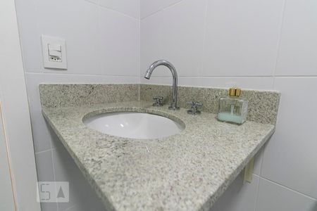 Apartamento à venda com 126m², 3 quartos e 2 vagasBanheiro da Suíte 3 - Pia