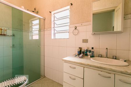 Casa à venda com 250m², 4 quartos e 2 vagasBanheiro Social