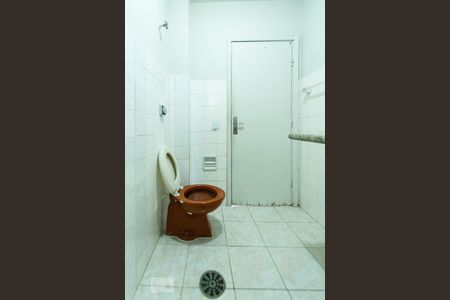 Apartamento à venda com 80m², 2 quartos e sem vaga Apartamento à venda com 80m², 2 quartos e sem vagaBanheiro