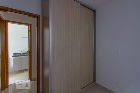 Quarto 1 de apartamento para alugar com 2 quartos, 44m² em Vila Invernada, São Paulo