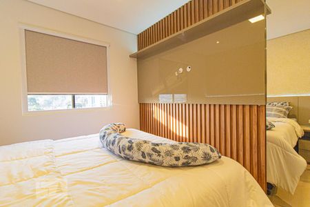 Quarto 2 de apartamento para alugar com 2 quartos, 56m² em Santa Quiteria, Curitiba