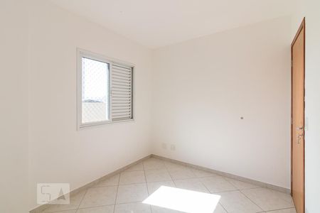 Apartamento à venda com 80m², 3 quartos e 2 vagasQuarto 2