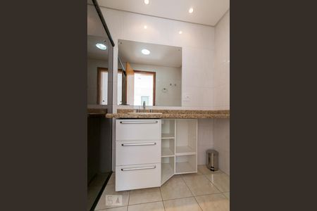 Apartamento à venda com 80m², 3 quartos e 2 vagasBanheiro quarto 3 suíte