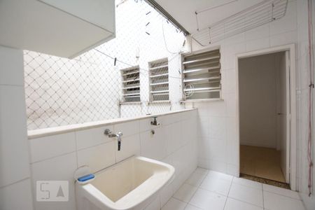 Apartamento à venda com 110m², 3 quartos e 1 vagaÁrea de Serviço
