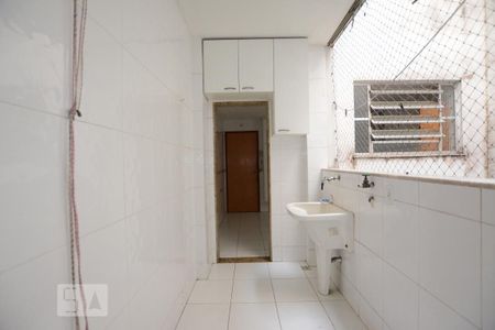 Apartamento à venda com 110m², 3 quartos e 1 vagaÁrea de Serviço
