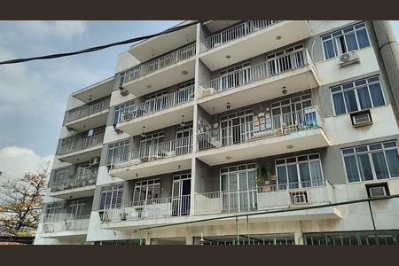 Apartamento à venda com 110m², 3 quartos e 1 vaga Apartamento à venda com 110m², 3 quartos e 1 vagaFachada