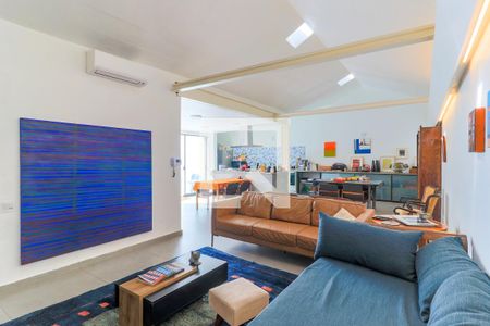 Casa à venda com 300m², 3 quartos e 2 vagasSala