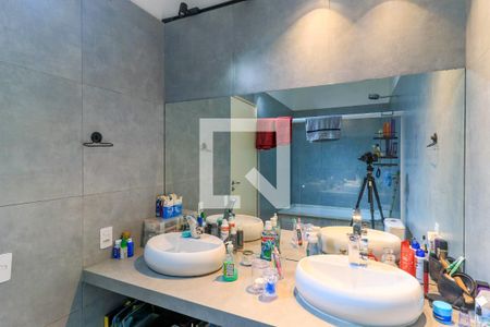 Casa à venda com 300m², 3 quartos e 2 vagasBanheiro da Suíte