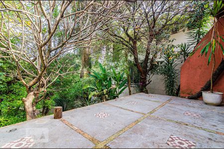 Varanda de casa à venda com 3 quartos, 200m² em Vila Madalena, São Paulo