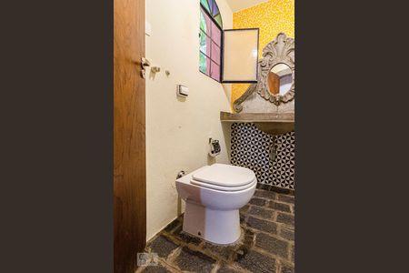 Casa à venda com 200m², 3 quartos e 2 vagasLavabo