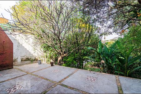 Varanda de casa à venda com 3 quartos, 200m² em Vila Madalena, São Paulo