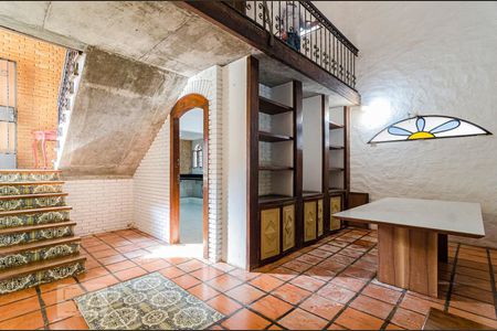 Casa à venda com 200m², 3 quartos e 2 vagasSala