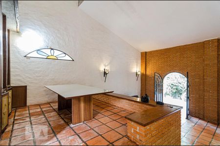 Casa à venda com 200m², 3 quartos e 2 vagasSala