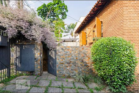 Casa à venda com 200m², 3 quartos e 2 vagasGaragem