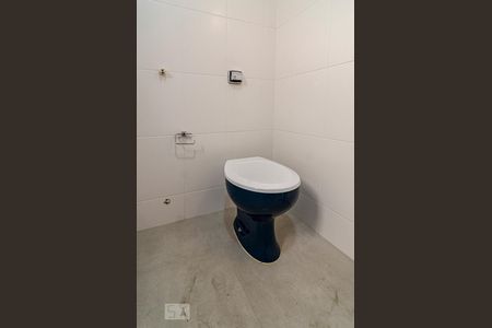 Casa à venda com 200m², 3 quartos e 2 vagasBanheiro