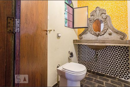 Casa à venda com 200m², 3 quartos e 2 vagasLavabo