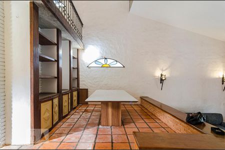 Casa à venda com 200m², 3 quartos e 2 vagasSala