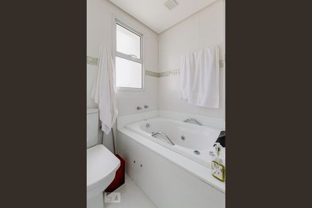 Apartamento para alugar com 140m², 3 quartos e 3 vagasBanheiro suíte 3