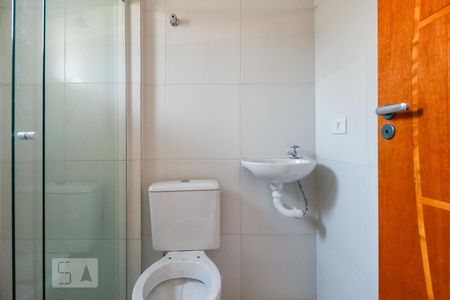 Banheiro de apartamento para alugar com 1 quarto, 37m² em Vila Matilde, São Paulo