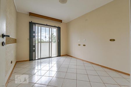 Quarto 1 de casa de condomínio para alugar com 3 quartos, 115m² em Tingui, Curitiba
