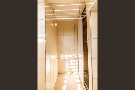 Apartamento à venda com 130m², 3 quartos e 1 vagaÁrea de serviço