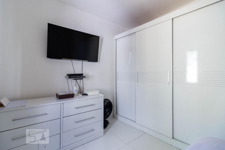 Casa à venda com 370m², 5 quartos e 6 vagas Casa à venda com 370m², 5 quartos e 6 vagasQuarto 3