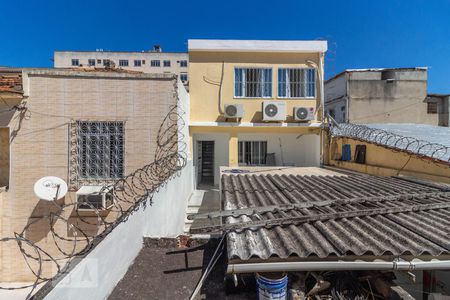 Casa à venda com 370m², 5 quartos e 6 vagas Casa à venda com 370m², 5 quartos e 6 vagasVista do Quarto 4