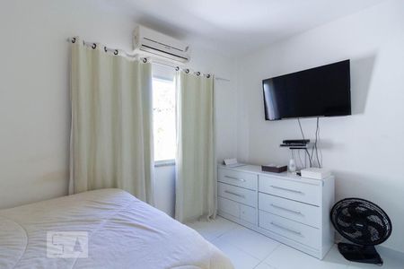 Casa à venda com 370m², 5 quartos e 6 vagas Casa à venda com 370m², 5 quartos e 6 vagasQuarto 3