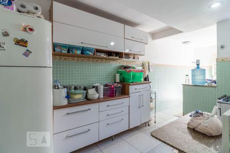 Casa à venda com 370m², 5 quartos e 6 vagas Casa à venda com 370m², 5 quartos e 6 vagasCozinha 2