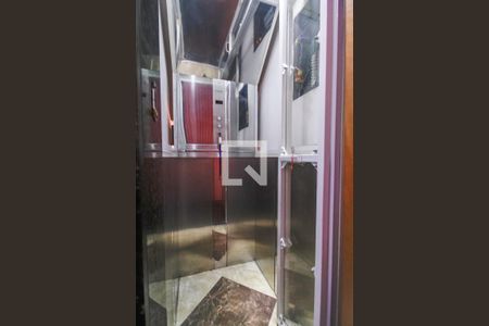 Elevador de casa à venda com 3 quartos, 480m² em Parque da Vila Prudente, São Paulo