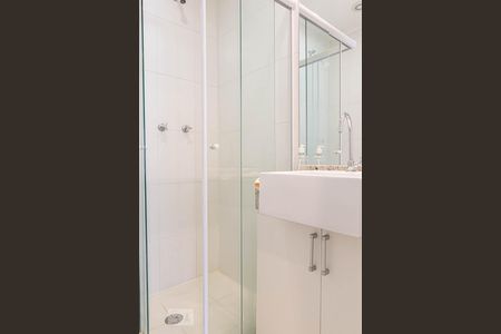 Banheiro de kitnet/studio para alugar com 1 quarto, 35m² em Bela Vista, São Paulo