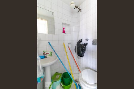 Apartamento à venda com 118m², 3 quartos e 1 vaga Apartamento à venda com 118m², 3 quartos e 1 vagaBanheiro de serviço