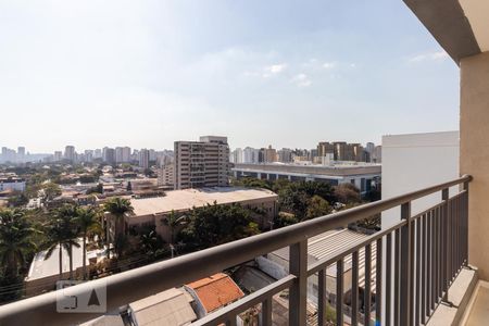 Varanda de kitnet/studio para alugar com 1 quarto, 28m² em Indianópolis, São Paulo