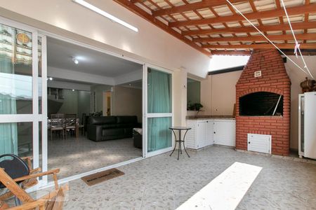 Casa à venda com 350m², 3 quartos e 3 vagasVaranda 
