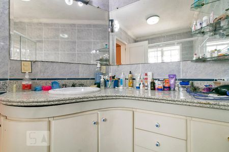 Casa à venda com 350m², 3 quartos e 3 vagasBanheiro da Suíte 3